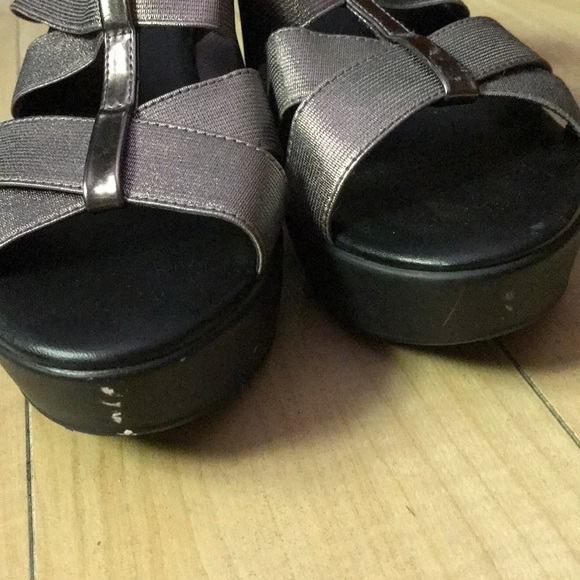 Charles By Charles David Women's Jonas Wedge Slide - Picture 4 of 7